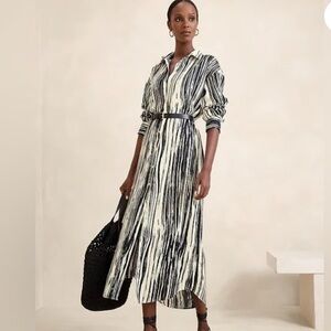 NWT Banana Republic dark blue and cream Maxi Dress